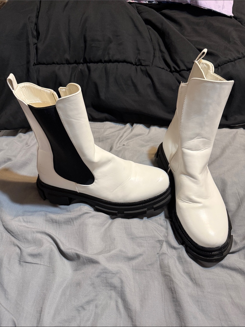 White Chelsea Lug Sole Boots - Women's Fashion Boot